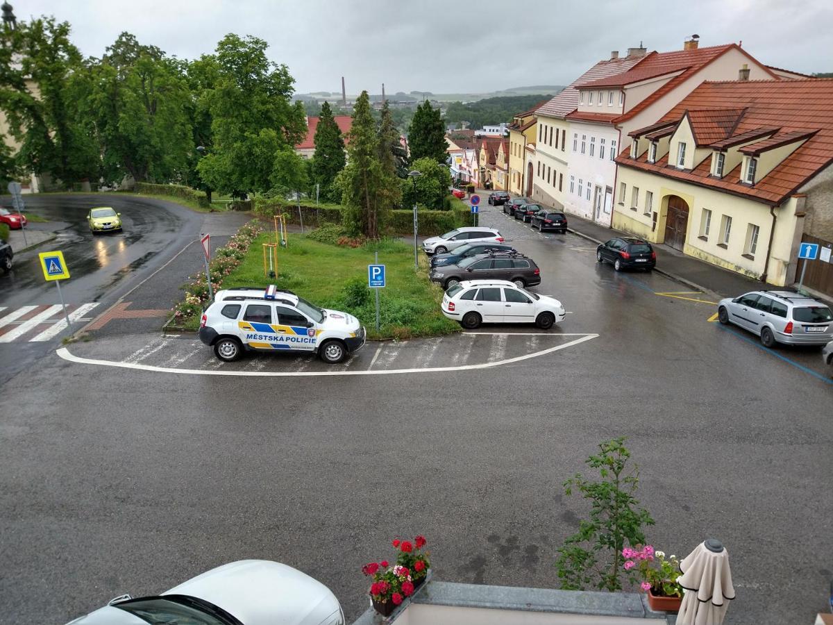 Apartmány Malý mnich Mníšek pod Brdy Exterior foto