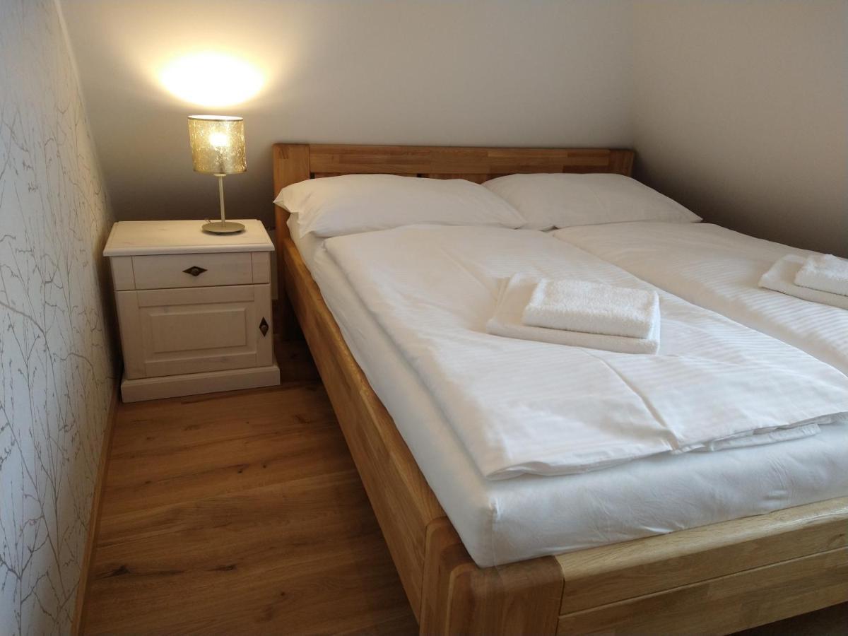 Apartmány Malý mnich Mníšek pod Brdy Exterior foto