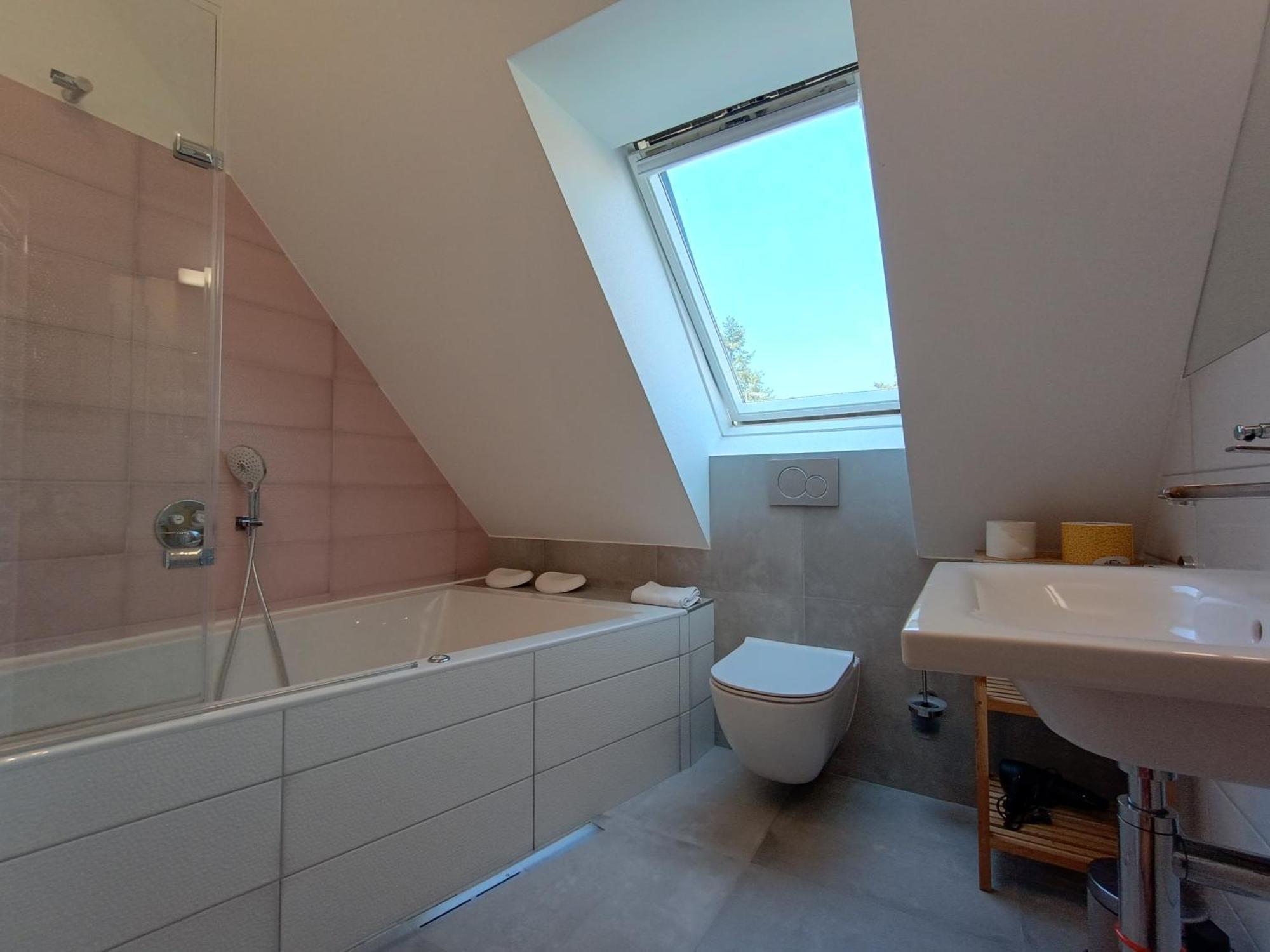 Apartmány Malý mnich Mníšek pod Brdy Exterior foto