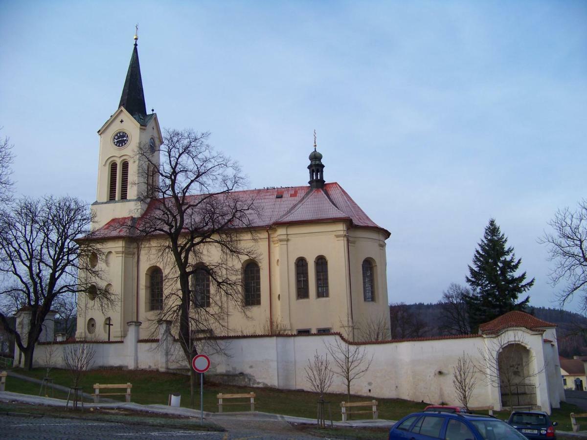 Apartmány Malý mnich Mníšek pod Brdy Exterior foto